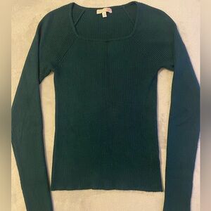 GB Ribbed Dark Green Top